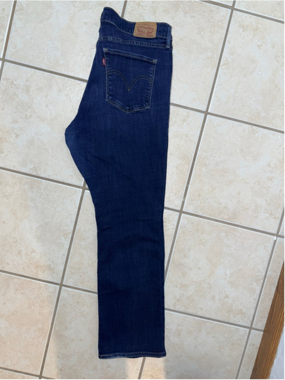 Levi's Women's
Classic Bootcut Jeans Size 14 Blue Denim
Stretch Mid Rise